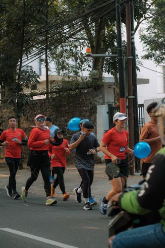 Race photo from Happy One Decade Unpad Runner