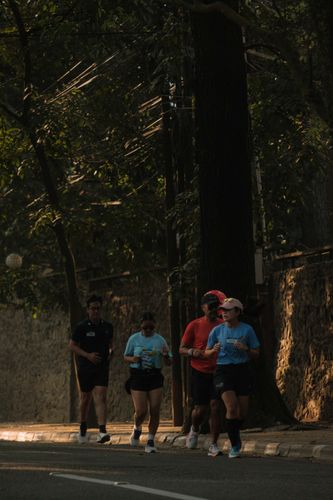 Race photo from Happy One Decade Unpad Runner