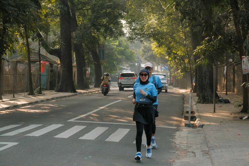 Race photo from Happy One Decade Unpad Runner