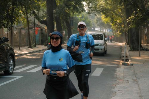 Race photo from Happy One Decade Unpad Runner
