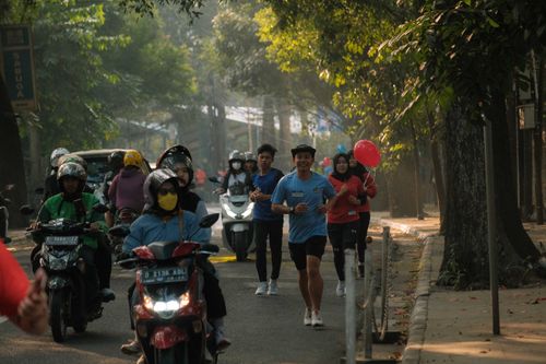 Race photo from Happy One Decade Unpad Runner