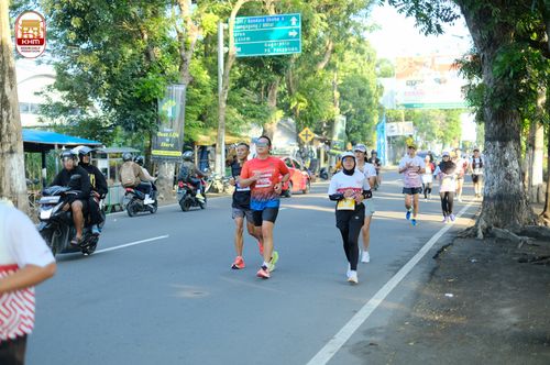 Race photo from Kediri Half Marathon 2024