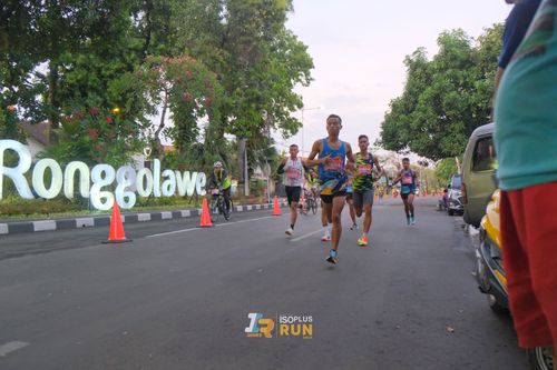 Race photo from Isoplus Run 2024 Surabaya