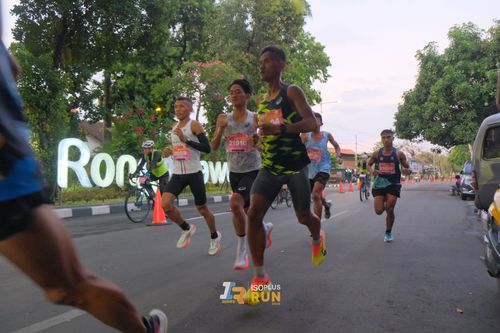 Race photo from Isoplus Run 2024 Surabaya