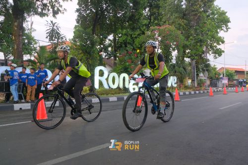 Race photo from Isoplus Run 2024 Surabaya