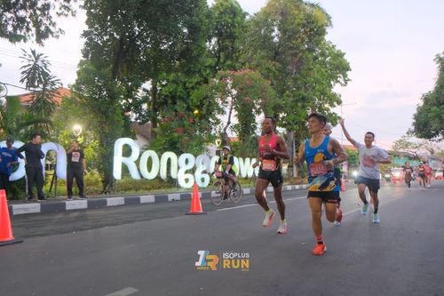 Race photo from Isoplus Run 2024 Surabaya