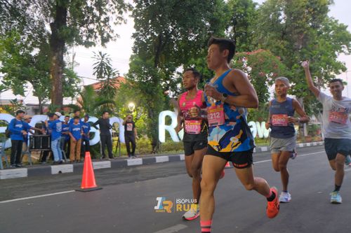 Race photo from Isoplus Run 2024 Surabaya