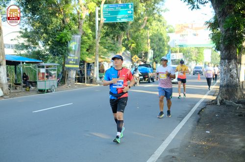 Race photo from Kediri Half Marathon 2024