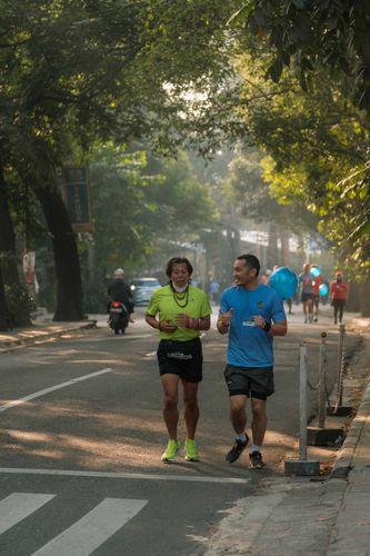 Race photo from Happy One Decade Unpad Runner