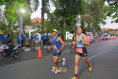 Race photo from Isoplus Run 2024 Surabaya