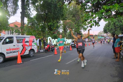 Race photo from Isoplus Run 2024 Surabaya