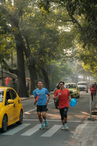 Race photo from Happy One Decade Unpad Runner