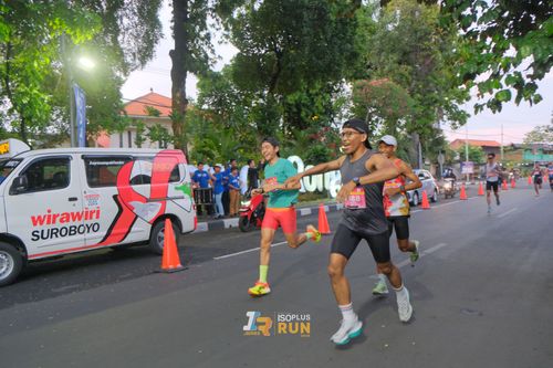 Race photo from Isoplus Run 2024 Surabaya