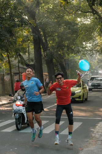 Race photo from Happy One Decade Unpad Runner
