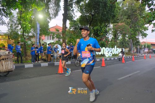 Race photo from Isoplus Run 2024 Surabaya