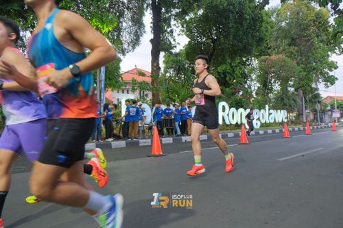 Race photo from Isoplus Run 2024 Surabaya