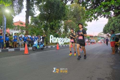 Race photo from Isoplus Run 2024 Surabaya
