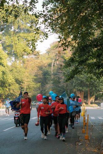 Race photo from Happy One Decade Unpad Runner