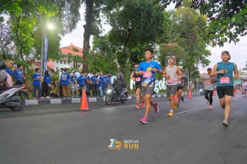Race photo from Isoplus Run 2024 Surabaya