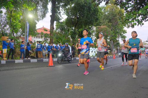 Race photo from Isoplus Run 2024 Surabaya