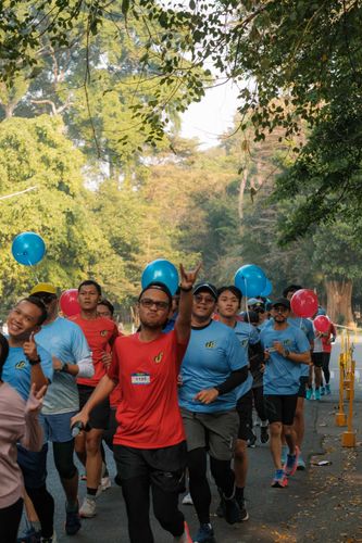 Race photo from Happy One Decade Unpad Runner