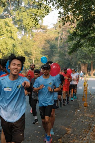 Race photo from Happy One Decade Unpad Runner