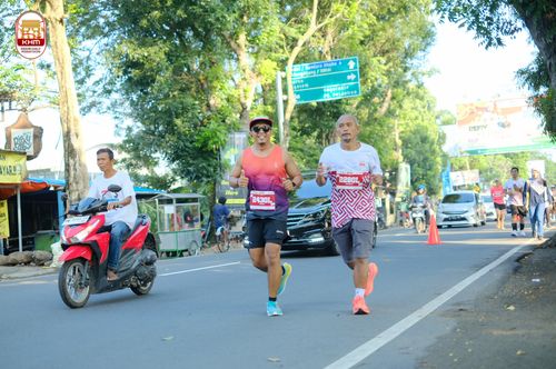 Race photo from Kediri Half Marathon 2024