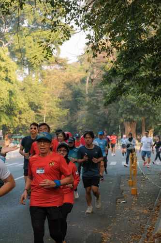Race photo from Happy One Decade Unpad Runner