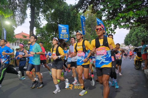 Race photo from Isoplus Run 2024 Surabaya