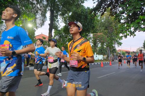Race photo from Isoplus Run 2024 Surabaya