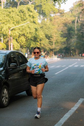 Race photo from Happy One Decade Unpad Runner