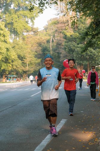 Race photo from Happy One Decade Unpad Runner