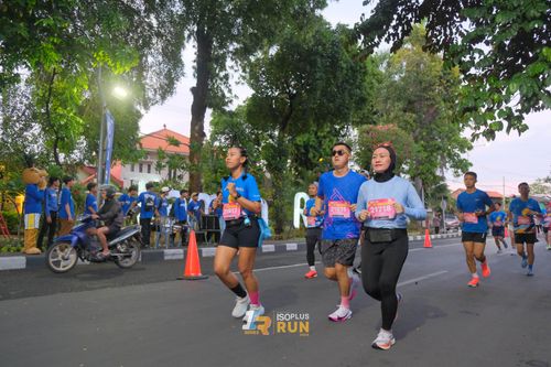 Race photo from Isoplus Run 2024 Surabaya