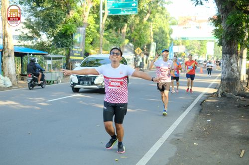 Race photo from Kediri Half Marathon 2024