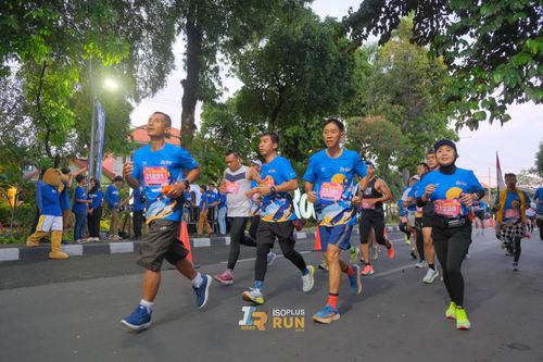 Race photo from Isoplus Run 2024 Surabaya