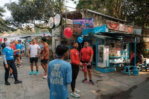 Race photo from Happy One Decade Unpad Runner