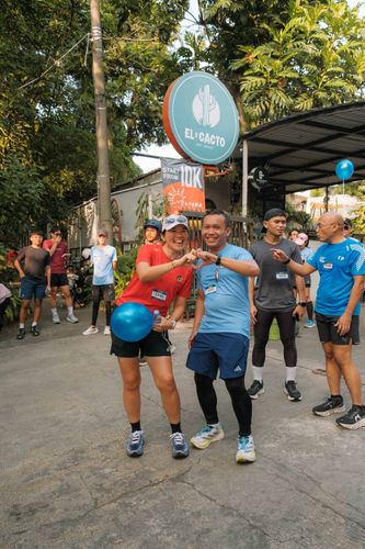 Race photo from Happy One Decade Unpad Runner