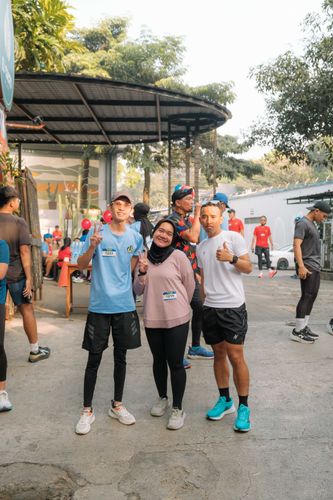 Race photo from Happy One Decade Unpad Runner