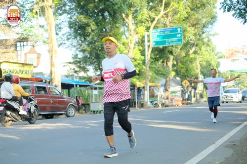 Race photo from Kediri Half Marathon 2024