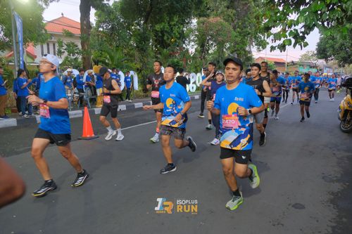 Race photo from Isoplus Run 2024 Surabaya