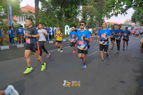 Race photo from Isoplus Run 2024 Surabaya