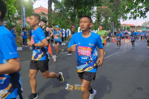 Race photo from Isoplus Run 2024 Surabaya