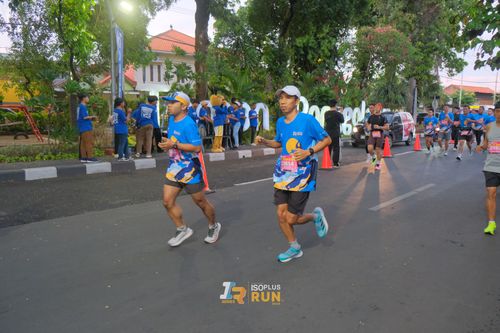 Race photo from Isoplus Run 2024 Surabaya