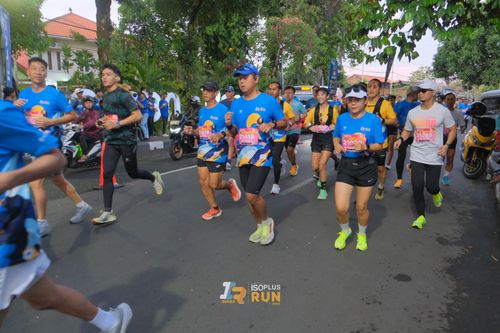 Race photo from Isoplus Run 2024 Surabaya
