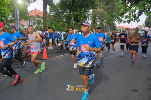 Race photo from Isoplus Run 2024 Surabaya