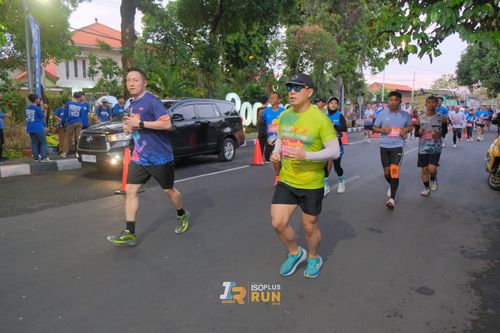 Race photo from Isoplus Run 2024 Surabaya