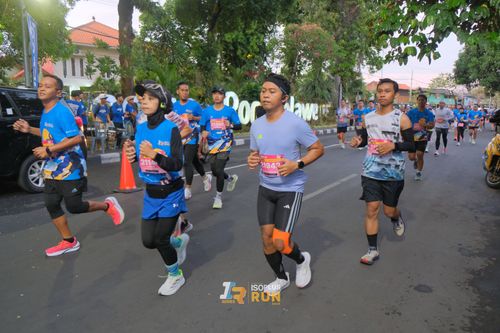Race photo from Isoplus Run 2024 Surabaya