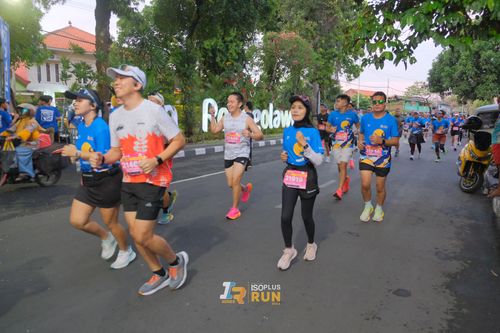 Race photo from Isoplus Run 2024 Surabaya