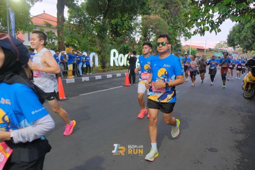 Race photo from Isoplus Run 2024 Surabaya