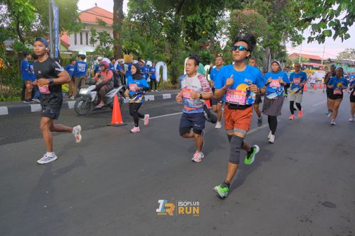 Race photo from Isoplus Run 2024 Surabaya